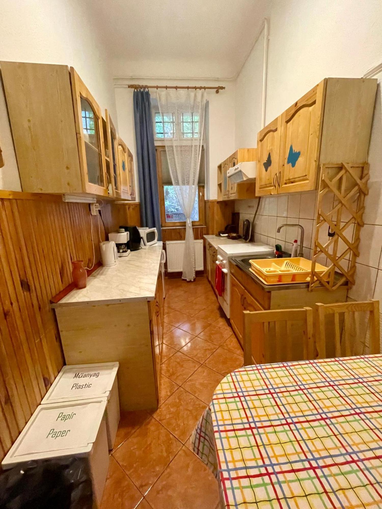 Kriszti Lägenhet Budapest Exteriör bild