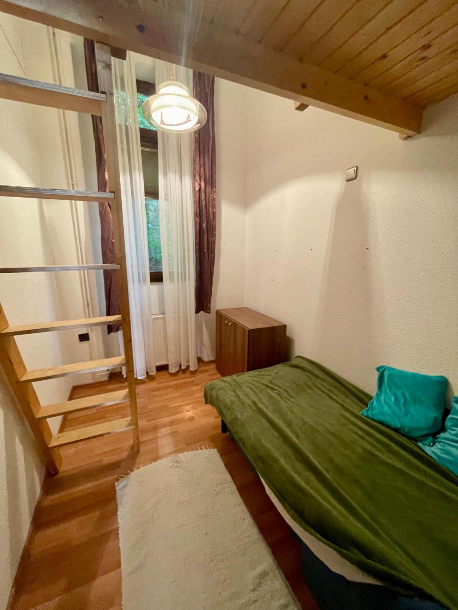 Kriszti Lägenhet Budapest Exteriör bild